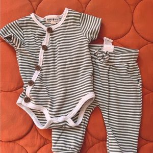 Short sleeve striped onesie with pants matching set 3-6 months